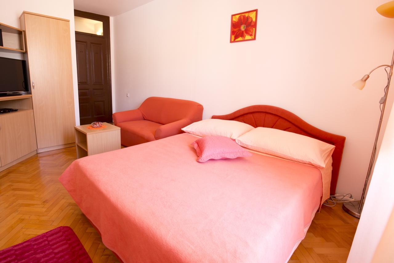 Apartment And Room Daria Vis Island Zewnętrze zdjęcie